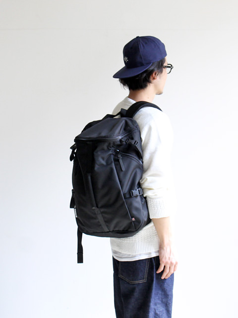 IGNOBLE LENORE Capsule Backpack | STRATO BLOG